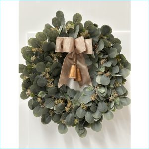 Wreath Gum w Bells/Bow