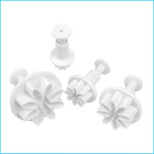 Plunger Cutter Daisy Set of 4