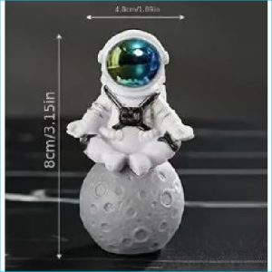 Astronaut & Meteor Figurine Cake Topper