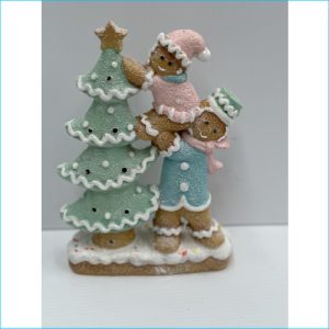 Light Up Gingerbread Men w Tree 23.5x15c